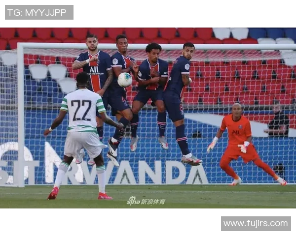 友谊赛惊现冷门巴黎圣日耳曼小胜马竞红牌事件引发全场热议