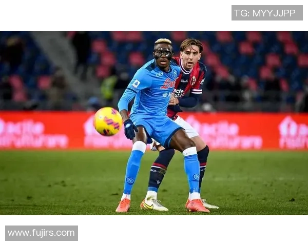 西甲激战：那不勒斯与波尔图战成平局精彩瞬间引发全场热烈反响