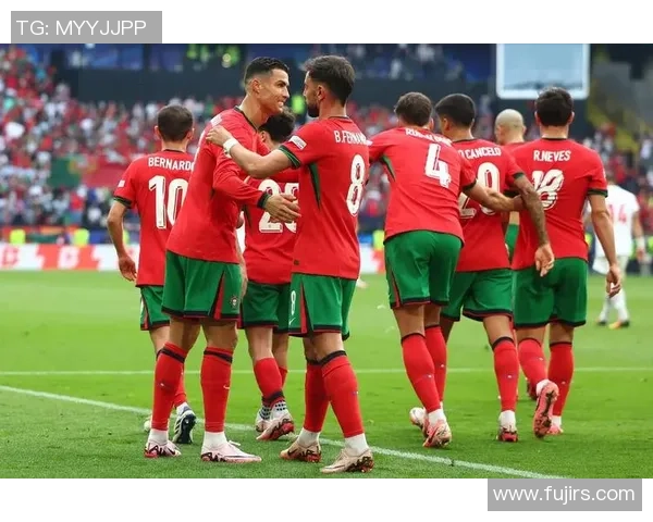 欧冠激战曼联小胜那不勒斯神奇扑救点燃全场激情集锦回顾