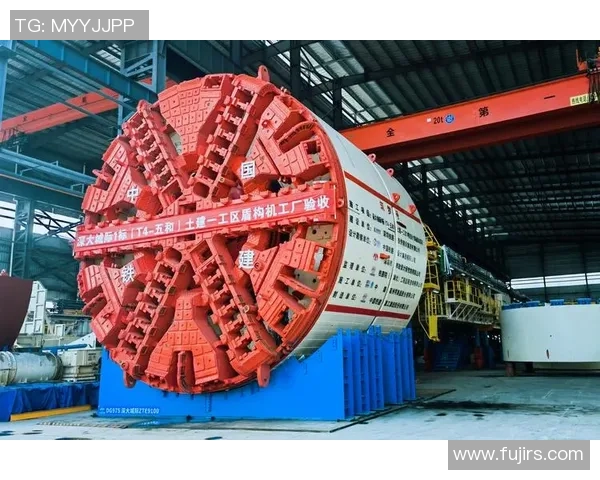 葛洲坝姚明玉的奋斗历程与成就探索：从基层到行业领军者的成长之路