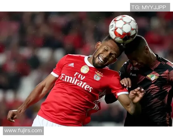 西甲焦点战本菲卡逆转阿森纳争议判罚引发全场热议