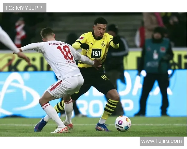 德甲惊天冷门波尔图4-0曼联引发全场震撼