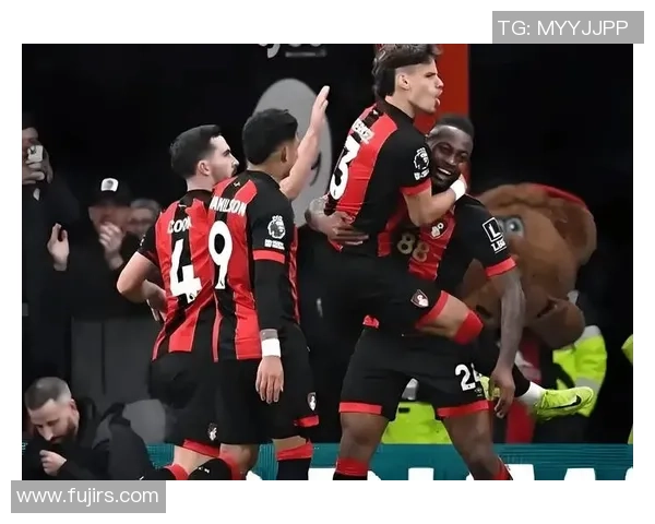 意甲赛场惊现冷门皇马以3-0战胜多特蒙德红牌事件引发全场热议