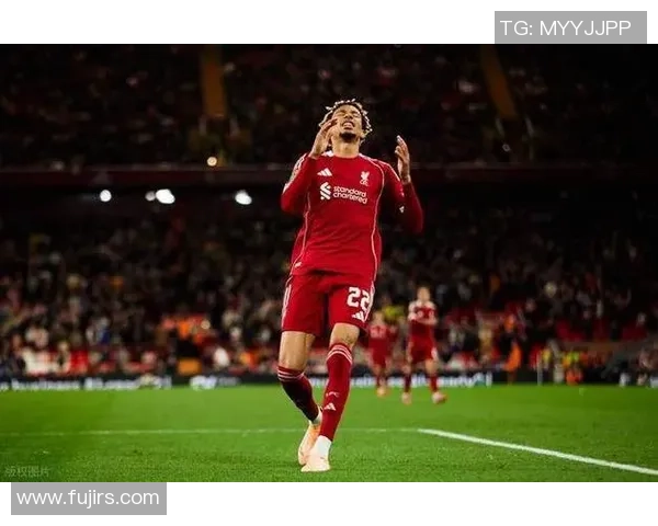 世界杯精彩对决利物浦逆转里昂红牌争议引发全场热议与十大进球回顾