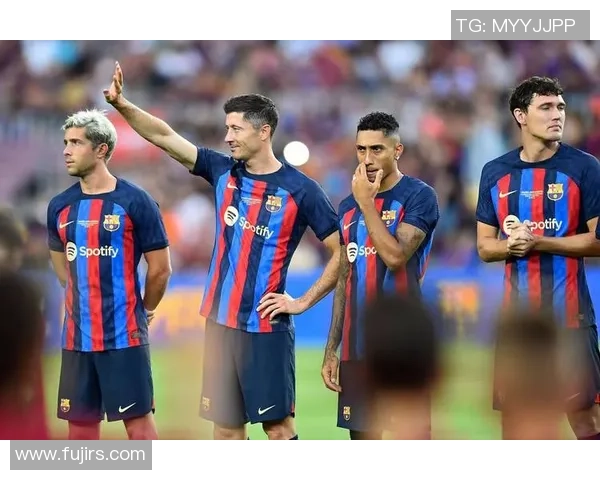 中超精彩对决巴萨与本菲卡战成平局神扑瞬间引发全场热烈反响 中超精彩对决巴萨与本菲卡战成平局神扑瞬间引发全场热烈反响