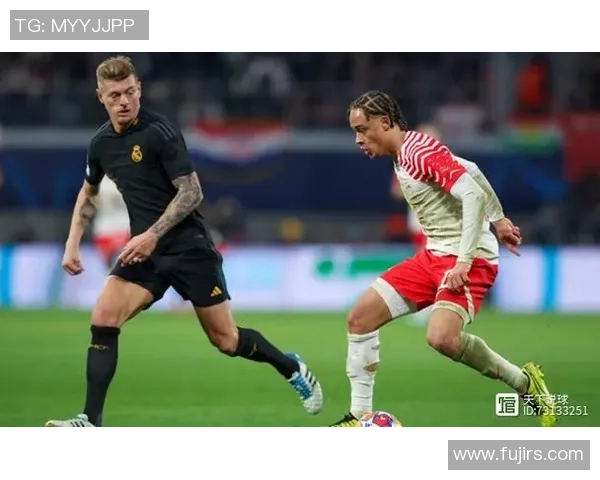 世界杯激战皇马与莱比锡鏖战成平局全场气氛瞬间沸腾 世界杯激战皇马与莱比锡鏖战成平局全场气氛瞬间沸腾