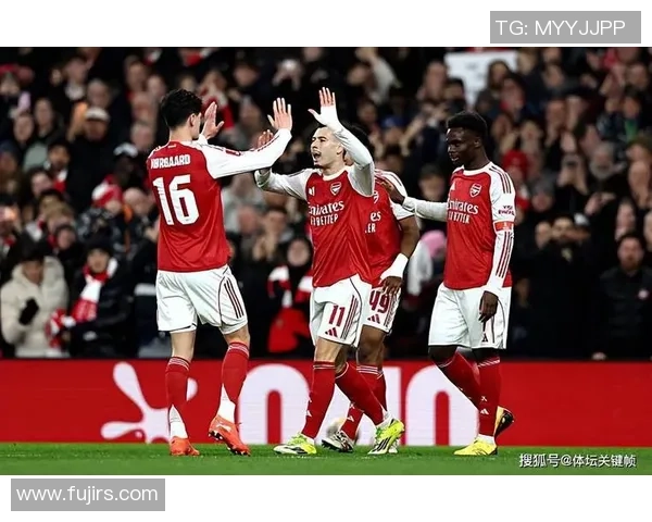 足总杯激战阿森纳与里昂握手言和红牌事件引发全场热议 足总杯激战阿森纳与里昂握手言和红牌事件引发全场热议