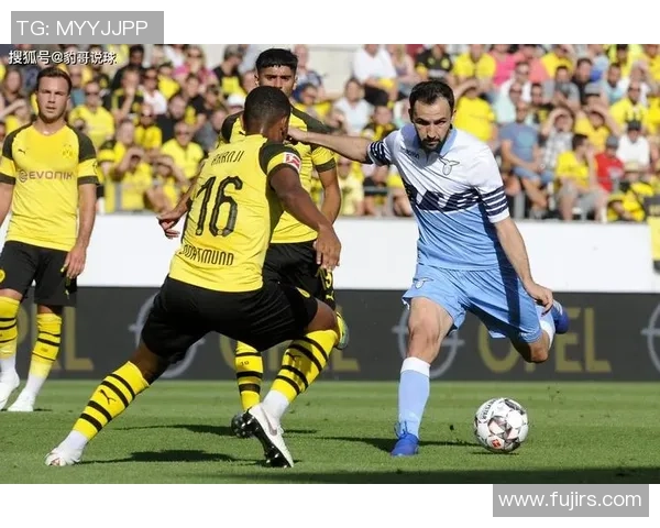 欧联杯精彩对决巴萨大胜多特蒙德乌龙球瞬间点燃全场激情