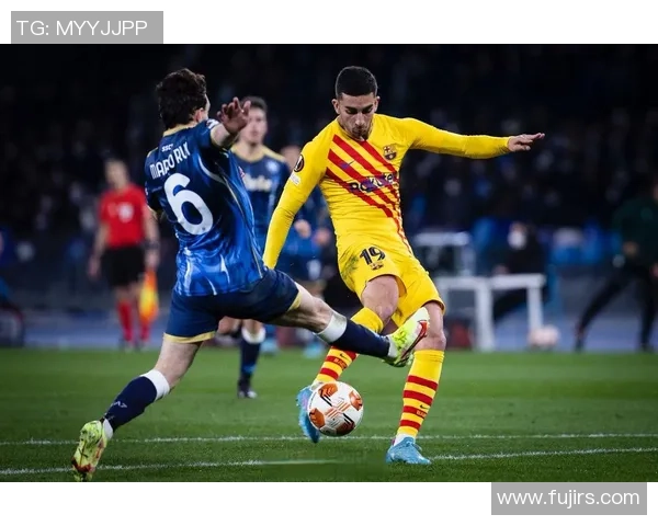 欧联杯惊现冷门那不勒斯逆转莱比锡红牌事件引发全场热议