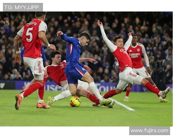 英超激战那不勒斯惊险逆转曼联四球大战引发转会风波