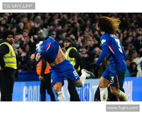 切尔西友谊赛大胜热刺帽子戏法引发全场狂欢精彩瞬间回顾