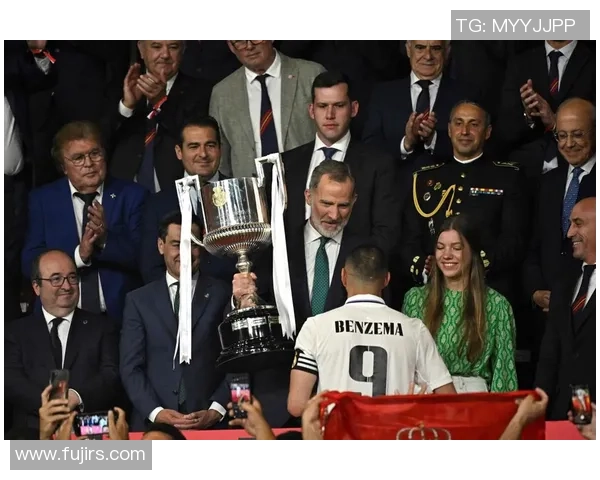 国王杯激战皇马逆转AC米兰全场沸腾精彩瞬间回顾