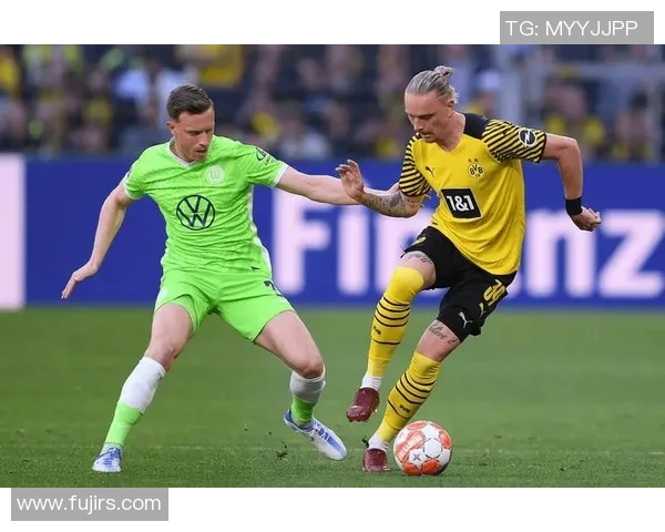 德甲：那不勒斯3-2多特蒙德！帽子戏法瞬间引爆全场赛后点评