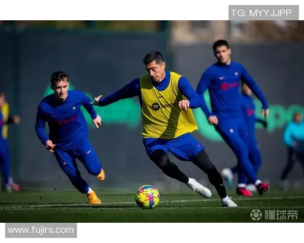 欧联杯精彩对决曼城大胜巴萨点球大战引发全场狂欢 欧联杯精彩对决曼城大胜巴萨点球大战引发全场狂欢